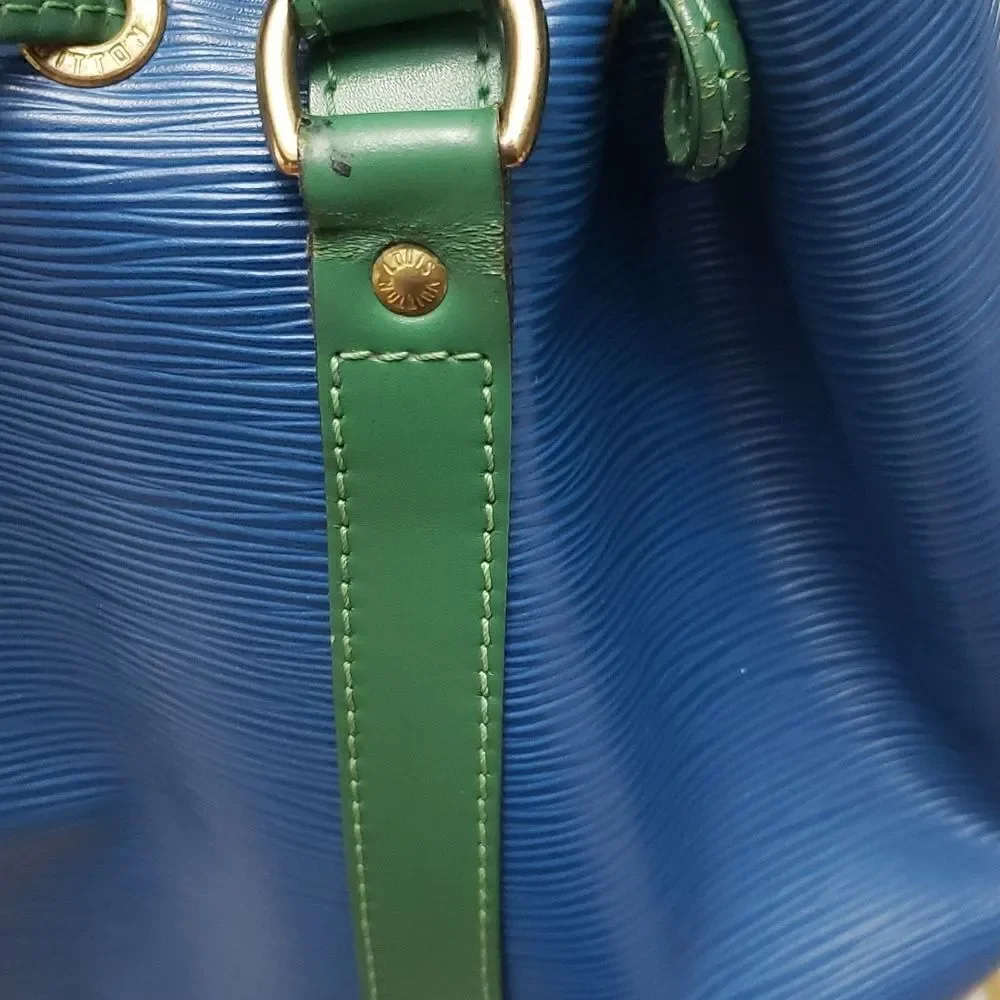 Louis Vuitton Noe MM Epi Leather Bucket bag Colorblock EUC